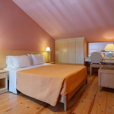 Coral Hotel 4*