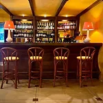 호텔 Coral 4*